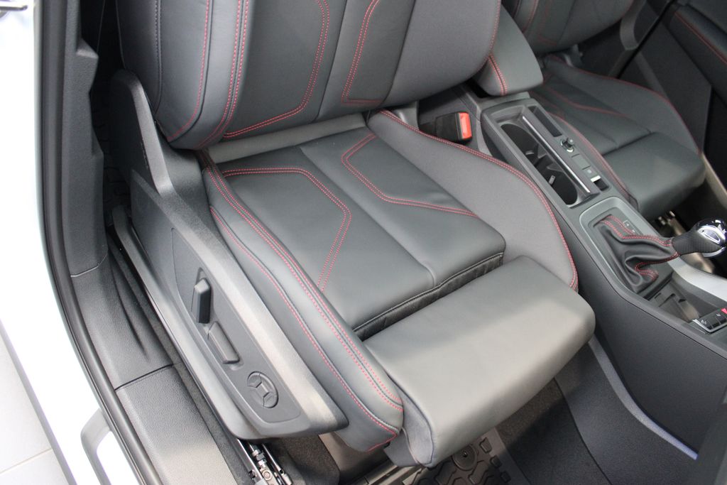Vehicle image 24 of 55