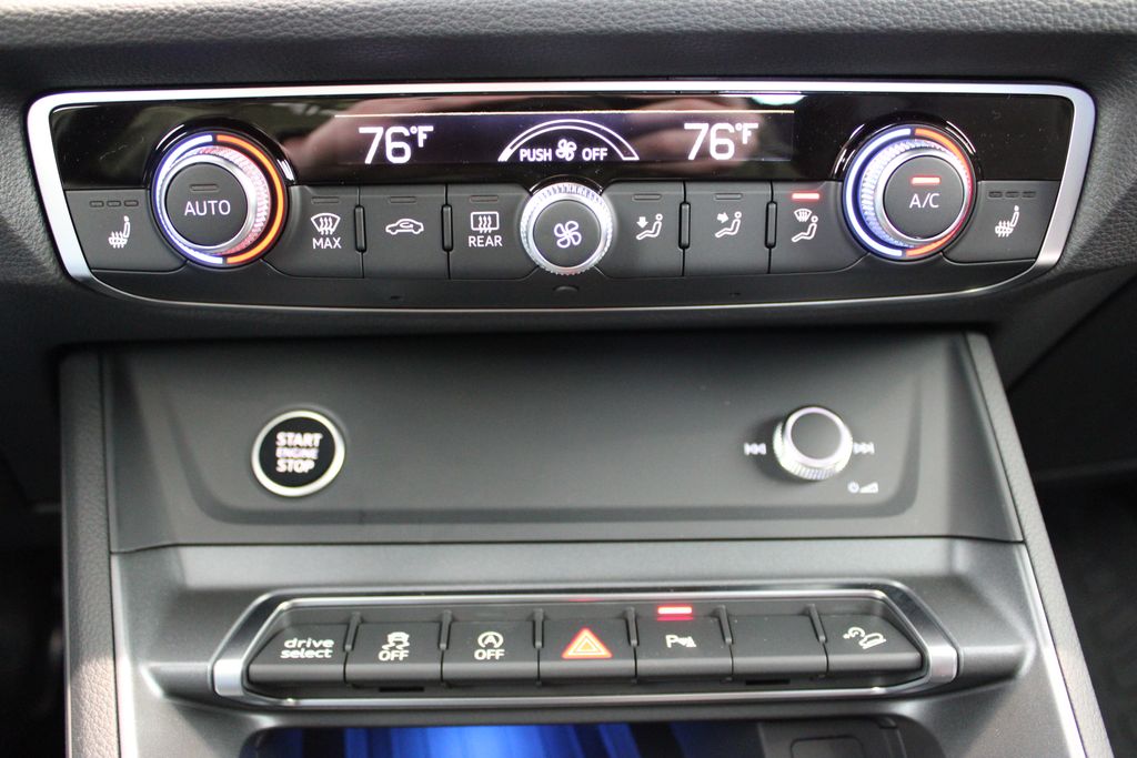 Vehicle image 22 of 55