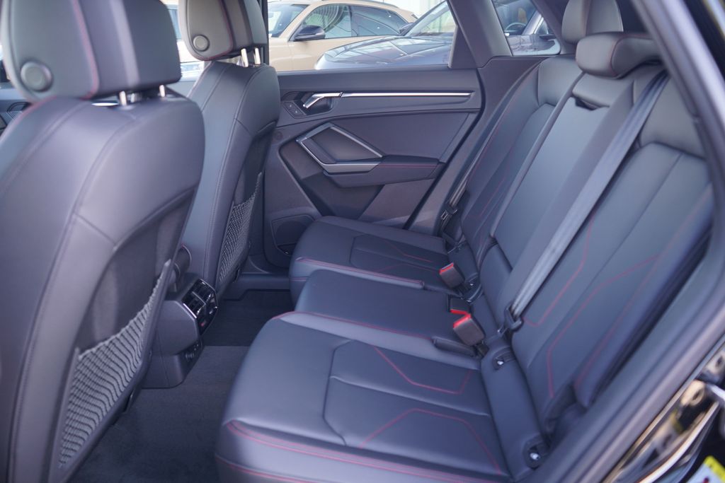 Vehicle image 9 of 12