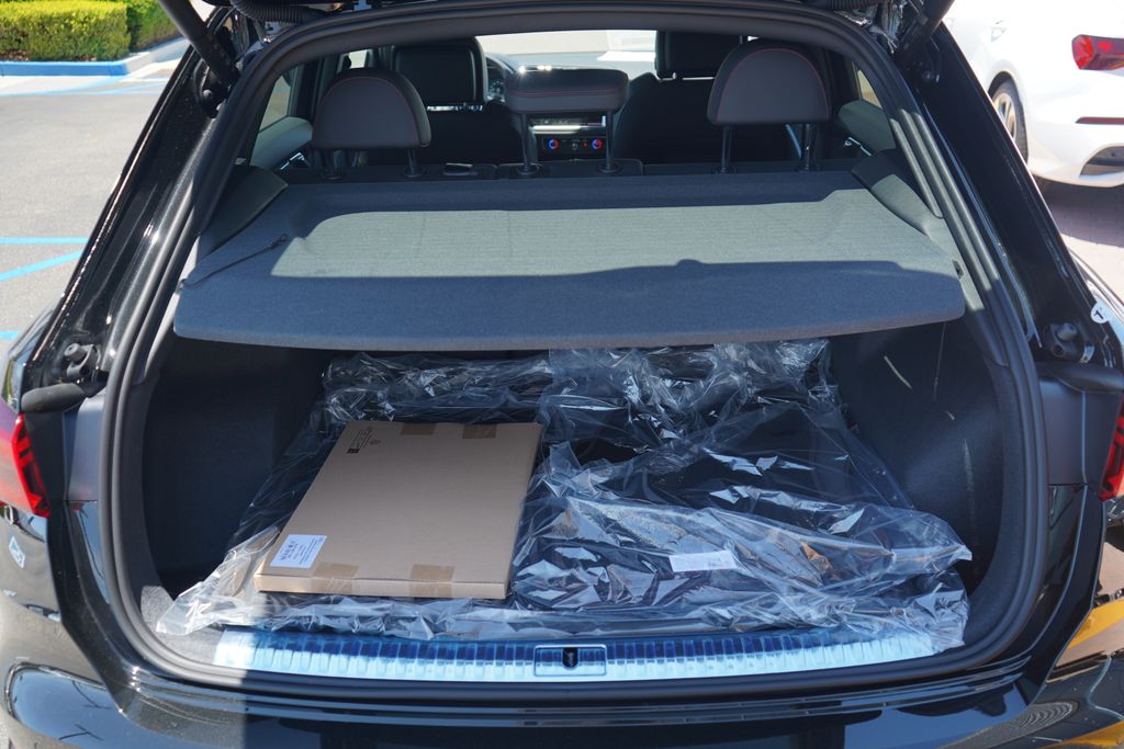 Vehicle image 6 of 11
