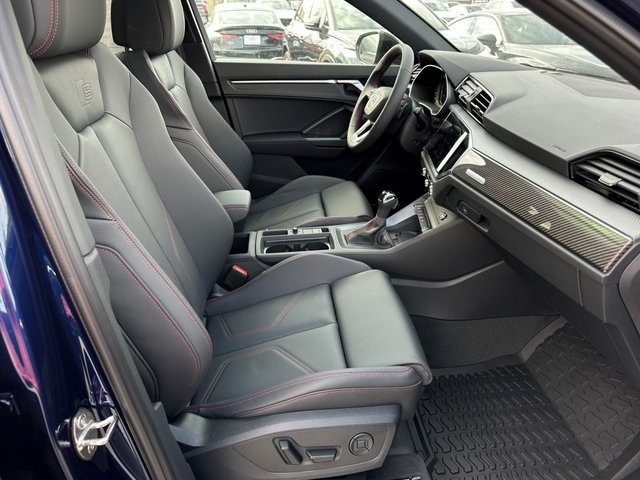 Vehicle image 9 of 28
