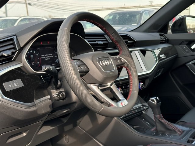 Vehicle image 19 of 28