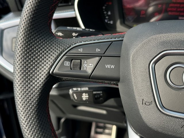 Vehicle image 27 of 28