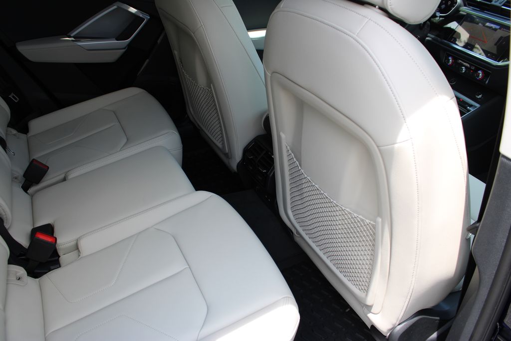 Vehicle image 20 of 54
