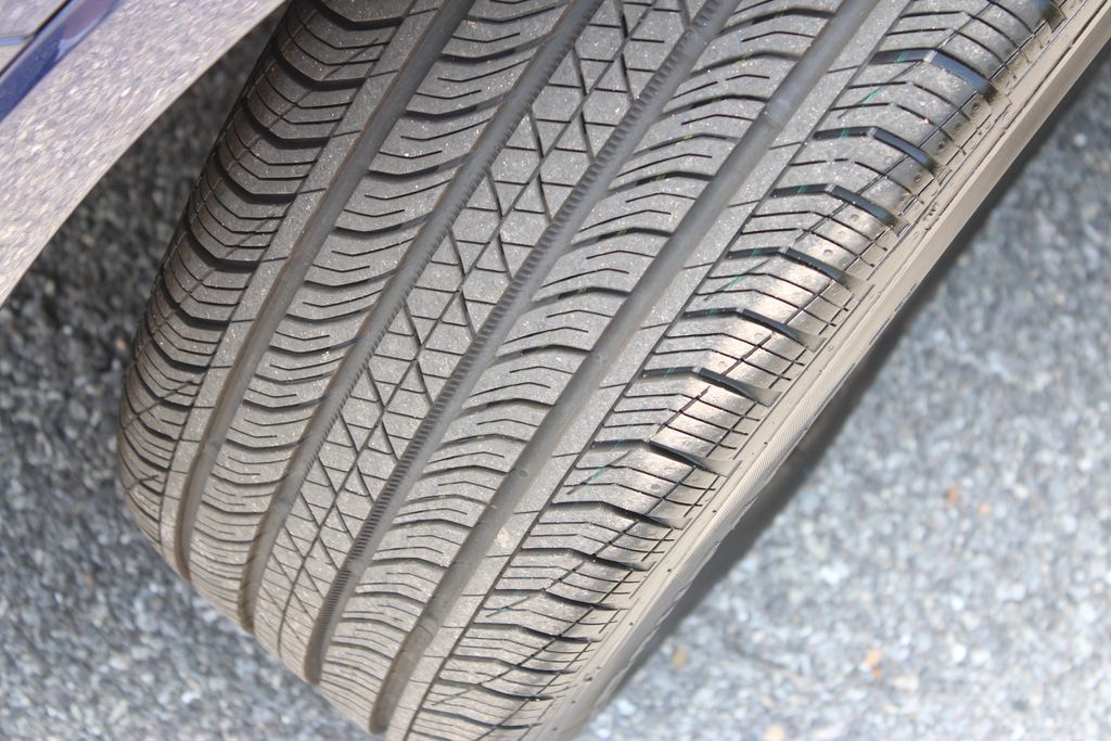 Vehicle image 18 of 54