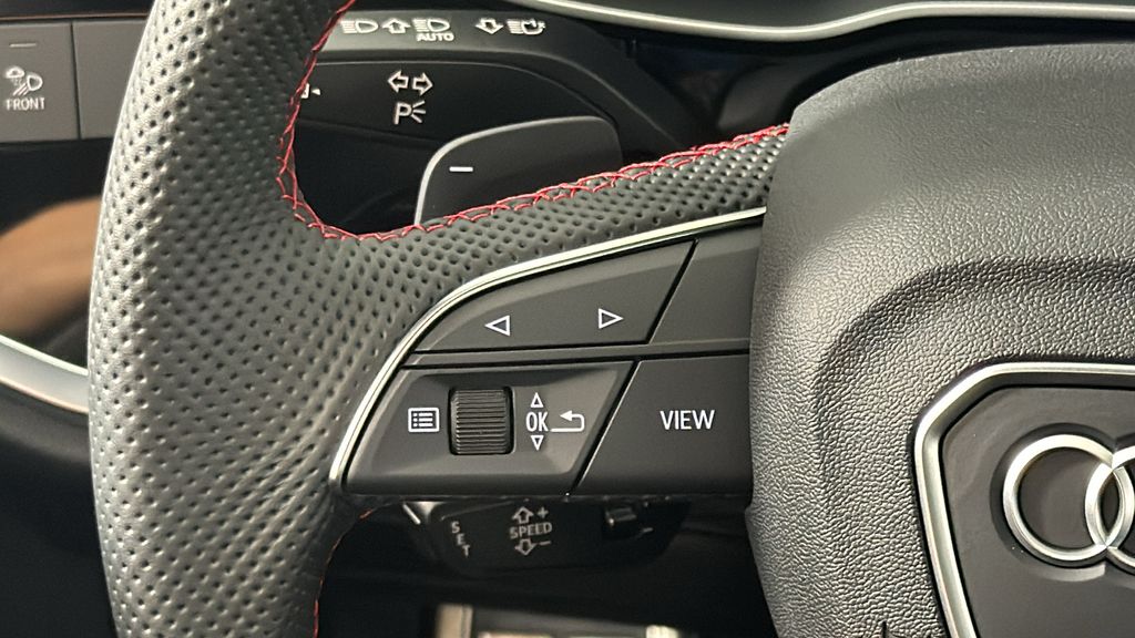 Vehicle image 16 of 41