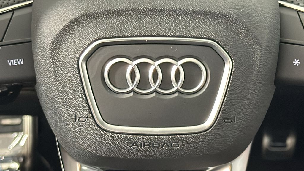 Vehicle image 17 of 41