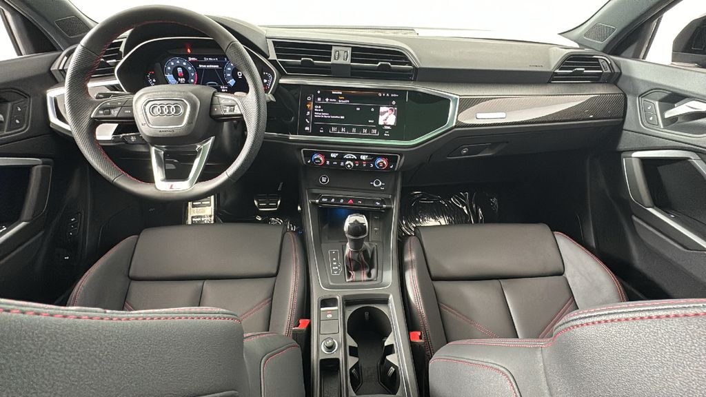 Vehicle image 12 of 41