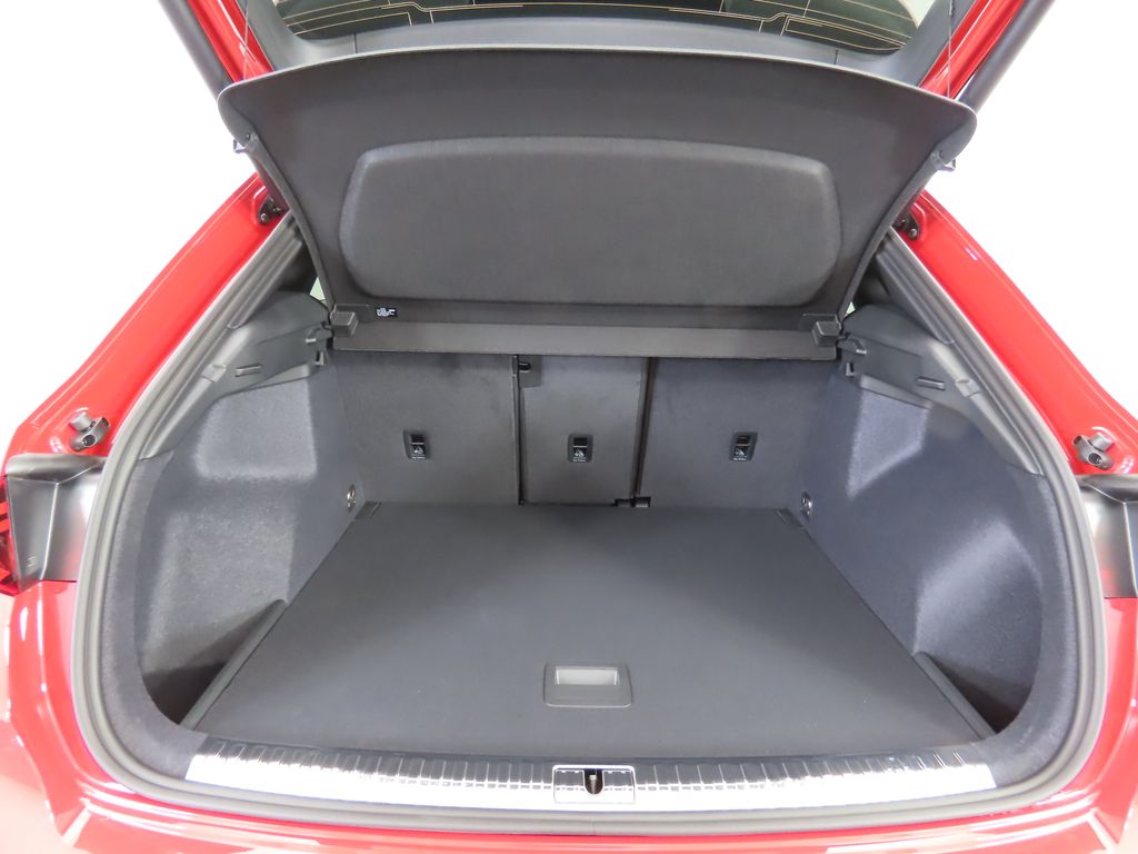 Vehicle image 29 of 33