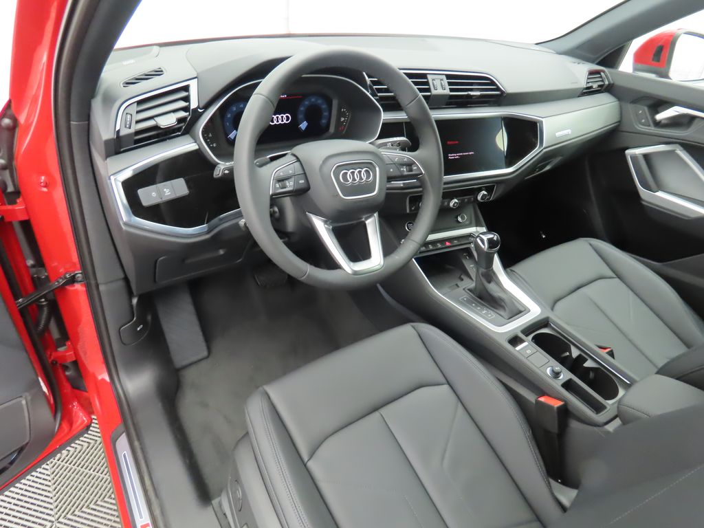 Vehicle image 10 of 33