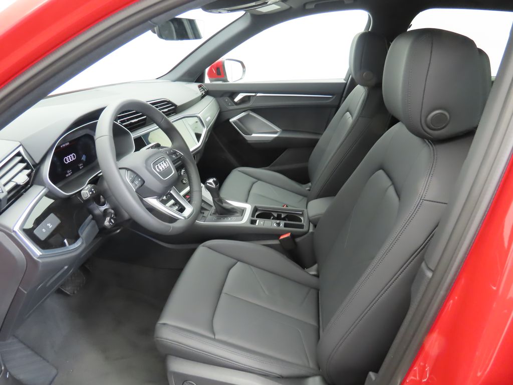 Vehicle image 20 of 33