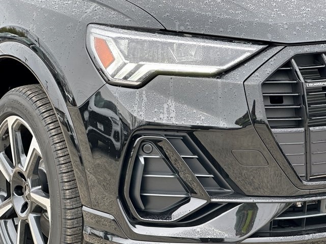 Vehicle image 5 of 28