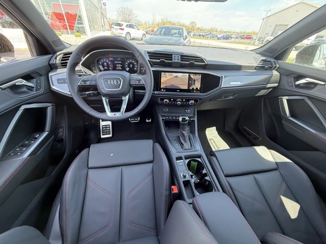Vehicle image 7 of 29