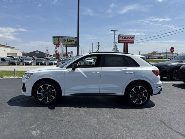 Vehicle image 4 of 29