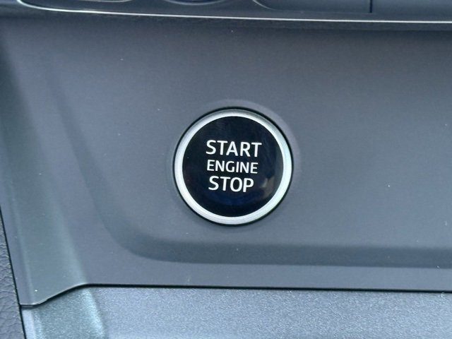Vehicle image 20 of 29
