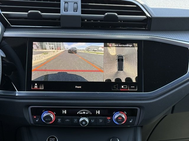 Vehicle image 27 of 29
