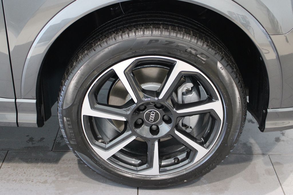 Vehicle image 35 of 54