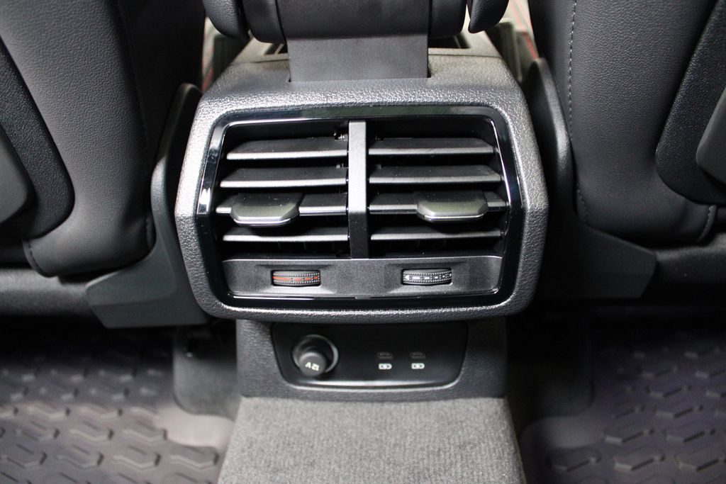 Vehicle image 39 of 54