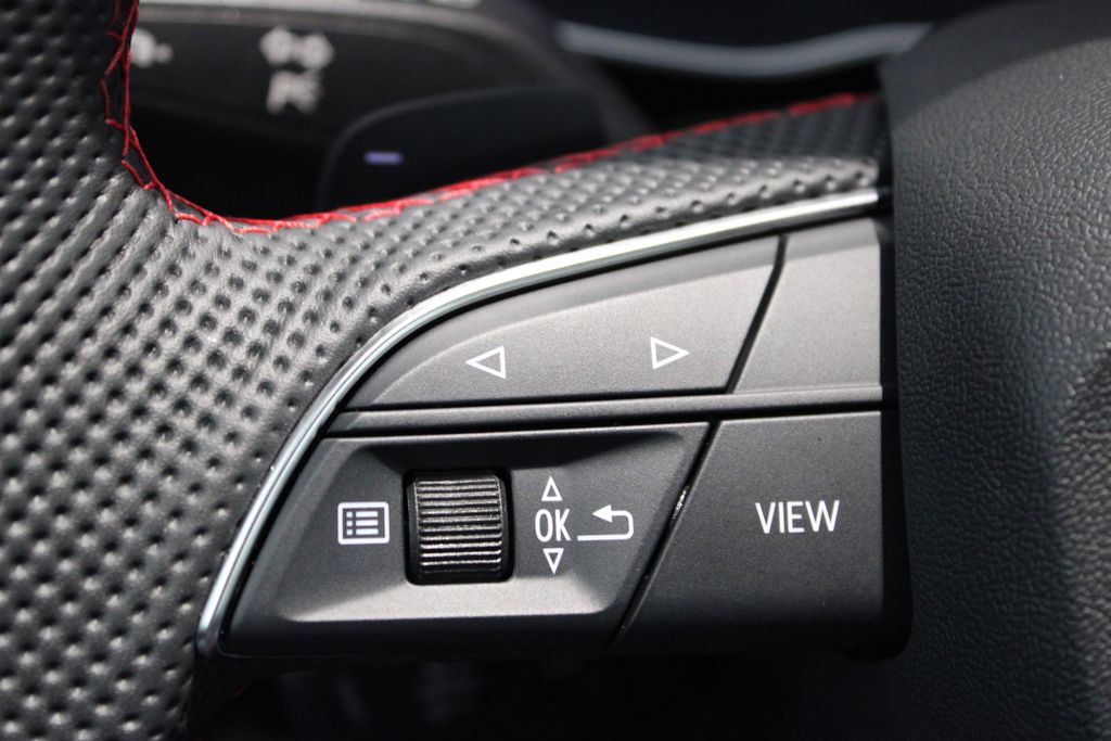 Vehicle image 29 of 54