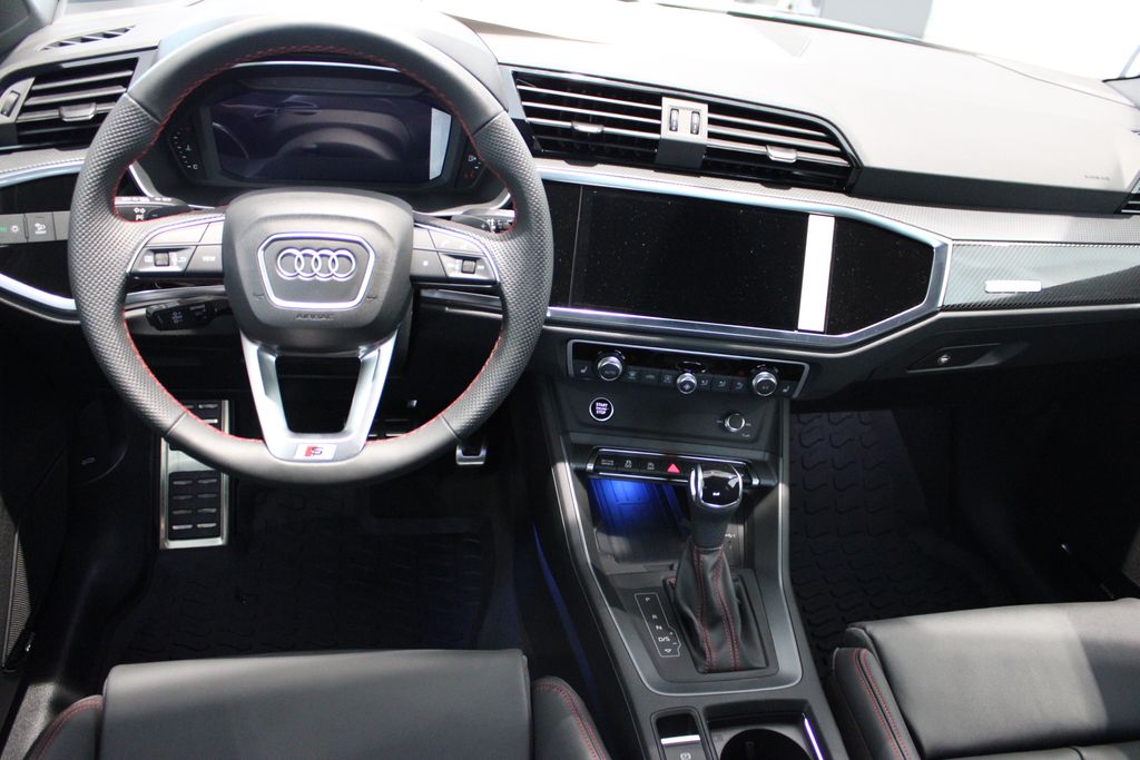 Vehicle image 11 of 54