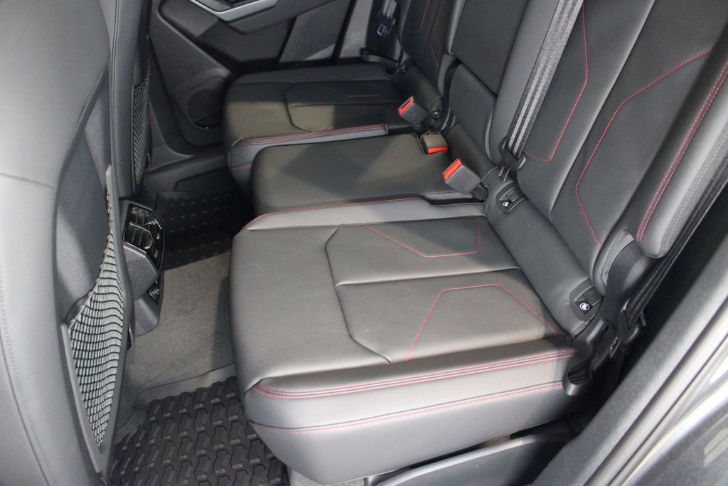 Vehicle image 23 of 54