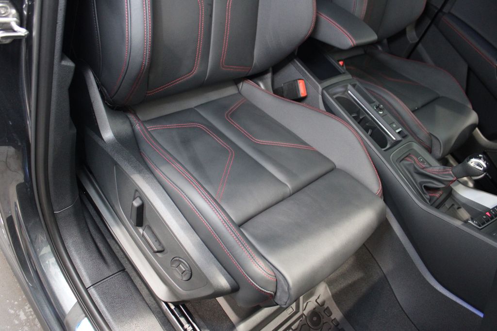 Vehicle image 25 of 54