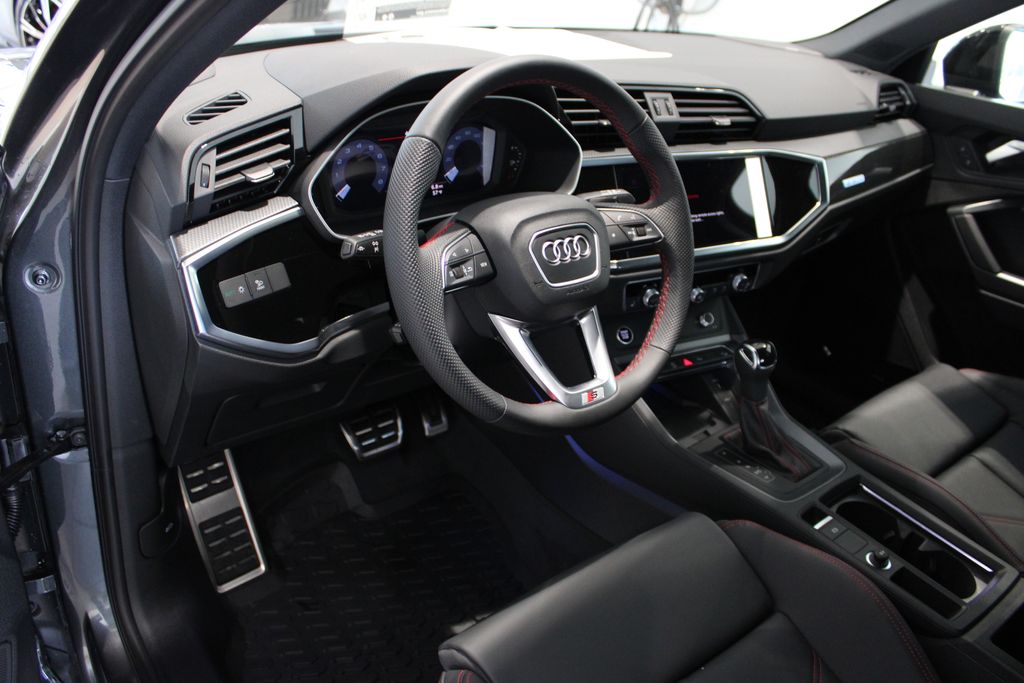 Vehicle image 41 of 54