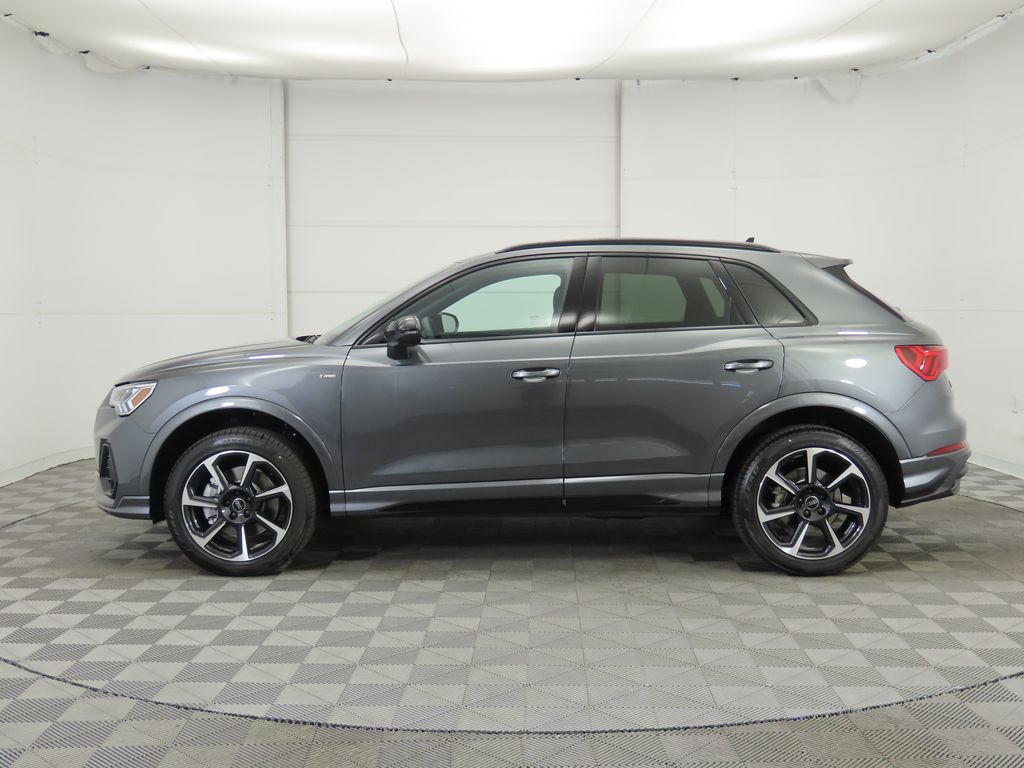 Vehicle image 8 of 33