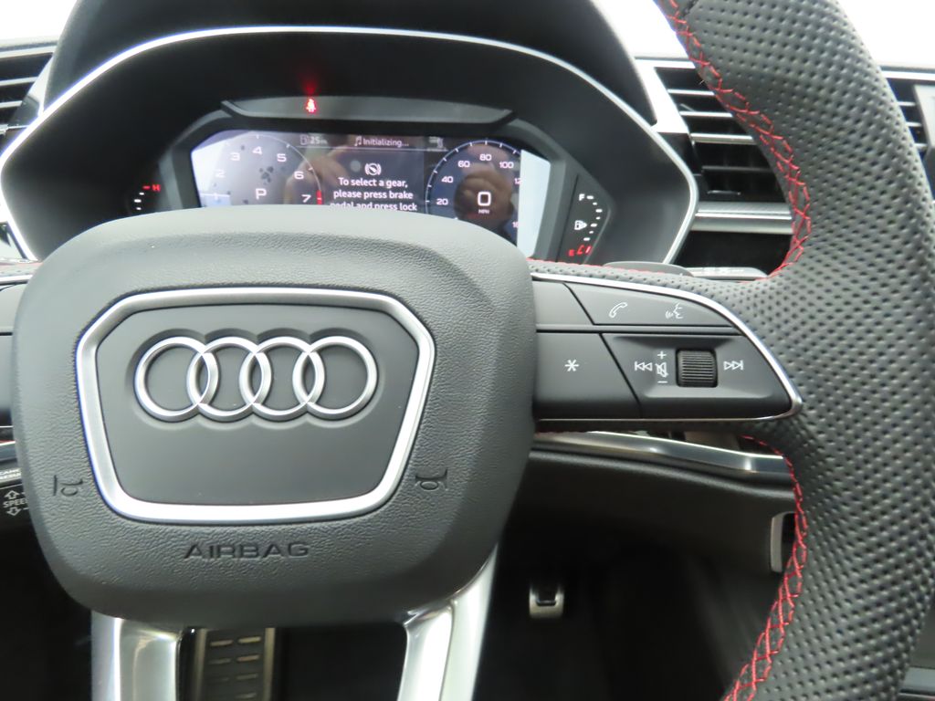 Vehicle image 13 of 33