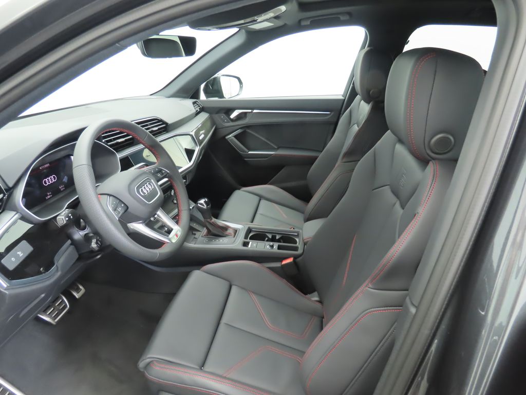 Vehicle image 20 of 33