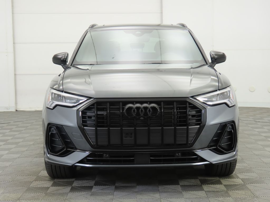 Vehicle image 2 of 33