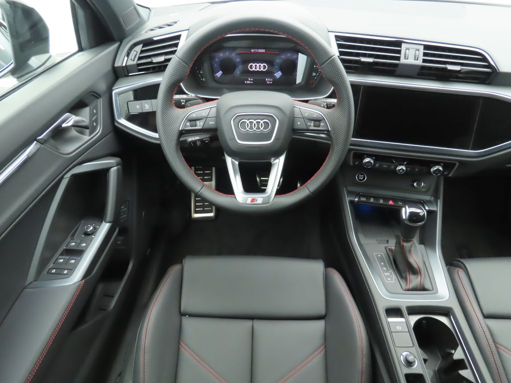Vehicle image 11 of 33