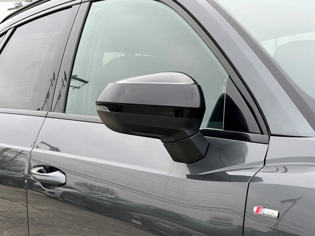 Vehicle image 6 of 28