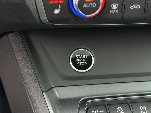 Vehicle image 24 of 28