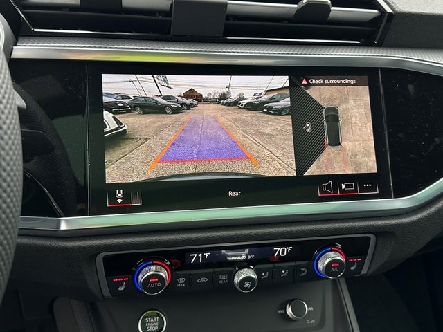 Vehicle image 22 of 28