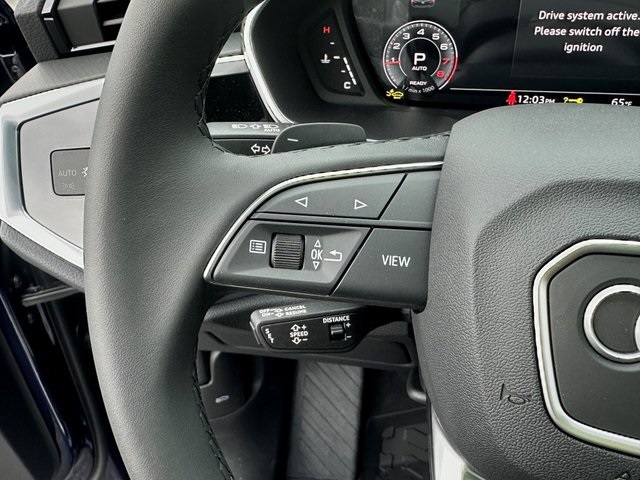 Vehicle image 28 of 30