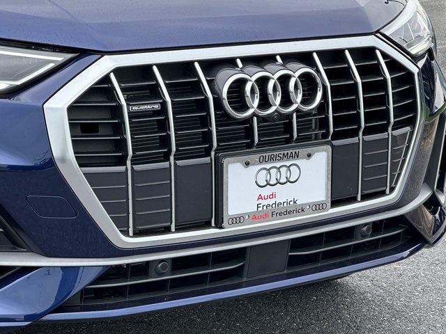 Vehicle image 4 of 30