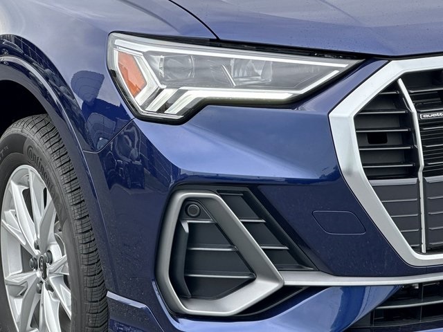 Vehicle image 5 of 30