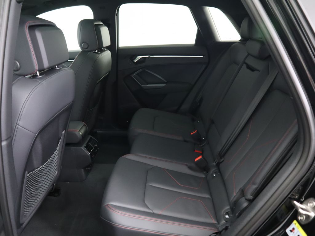 Vehicle image 23 of 35