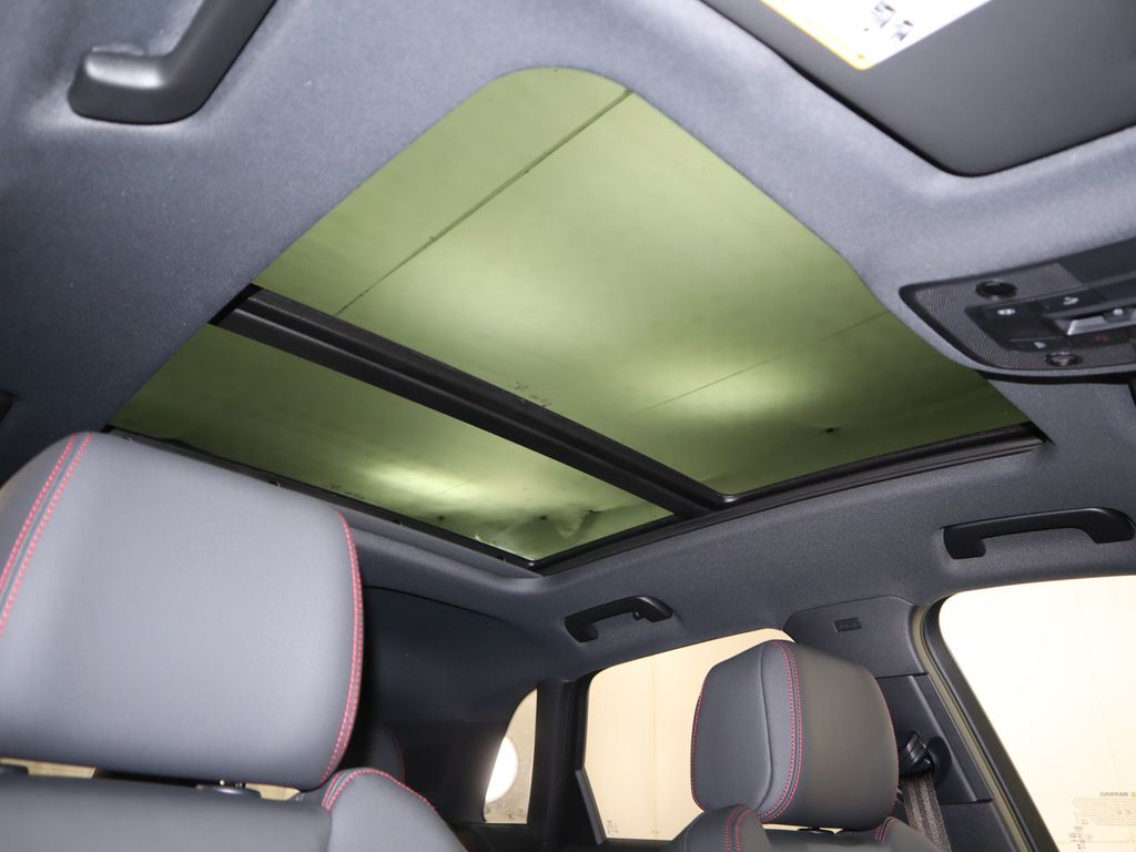 Vehicle image 20 of 35