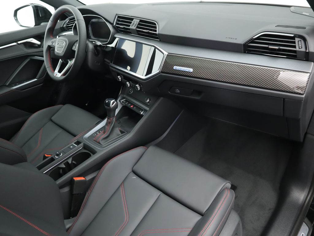 Vehicle image 19 of 35