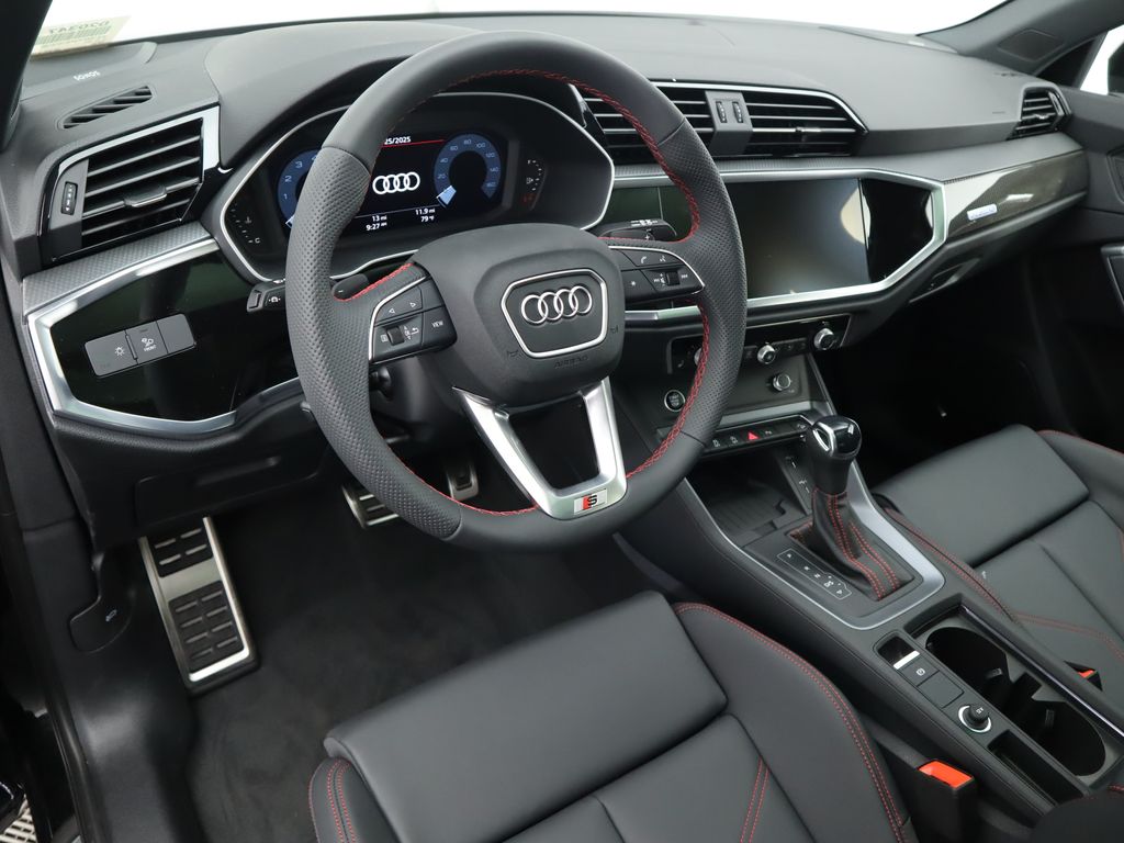 Vehicle image 11 of 35