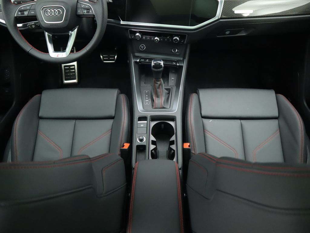 Vehicle image 18 of 35