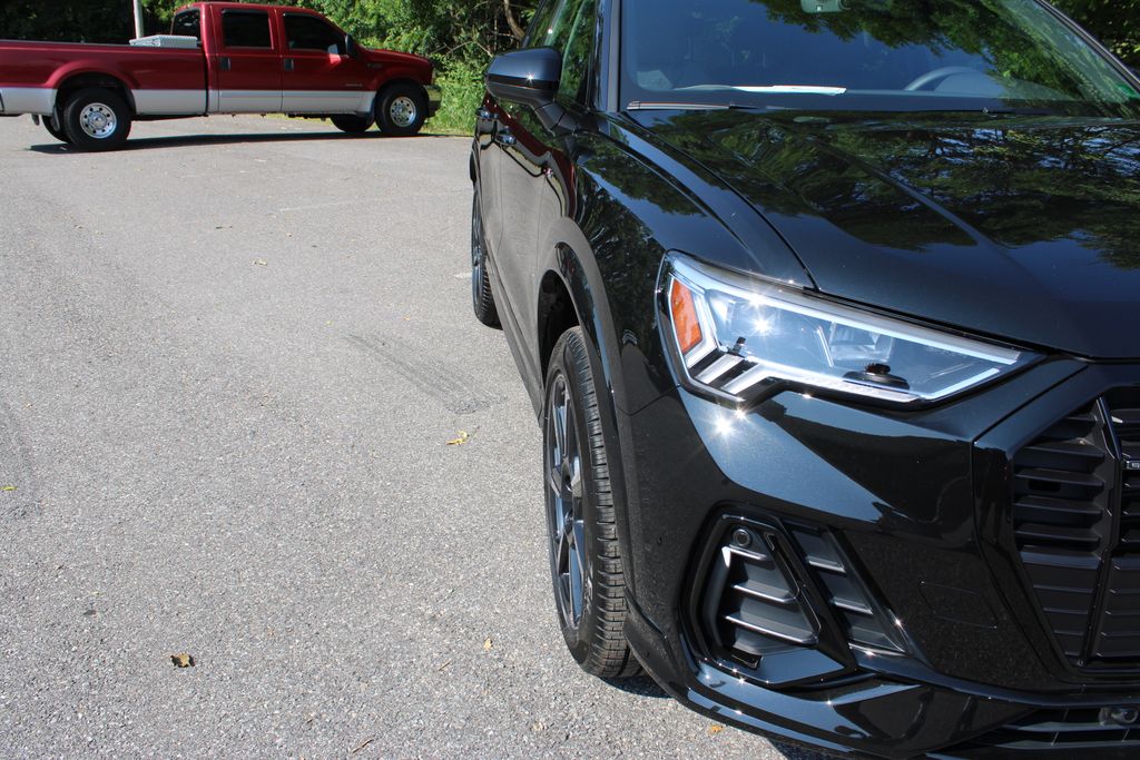 Vehicle image 54 of 55