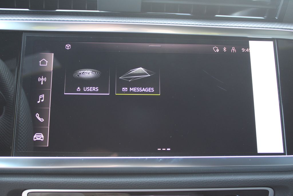 Vehicle image 33 of 55