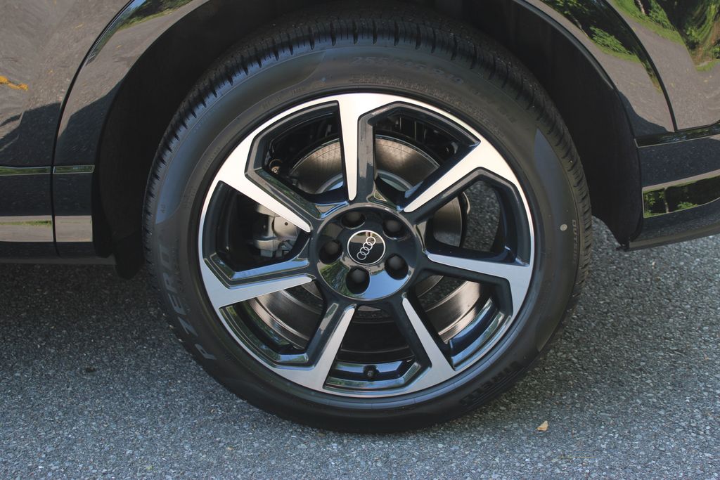Vehicle image 14 of 55