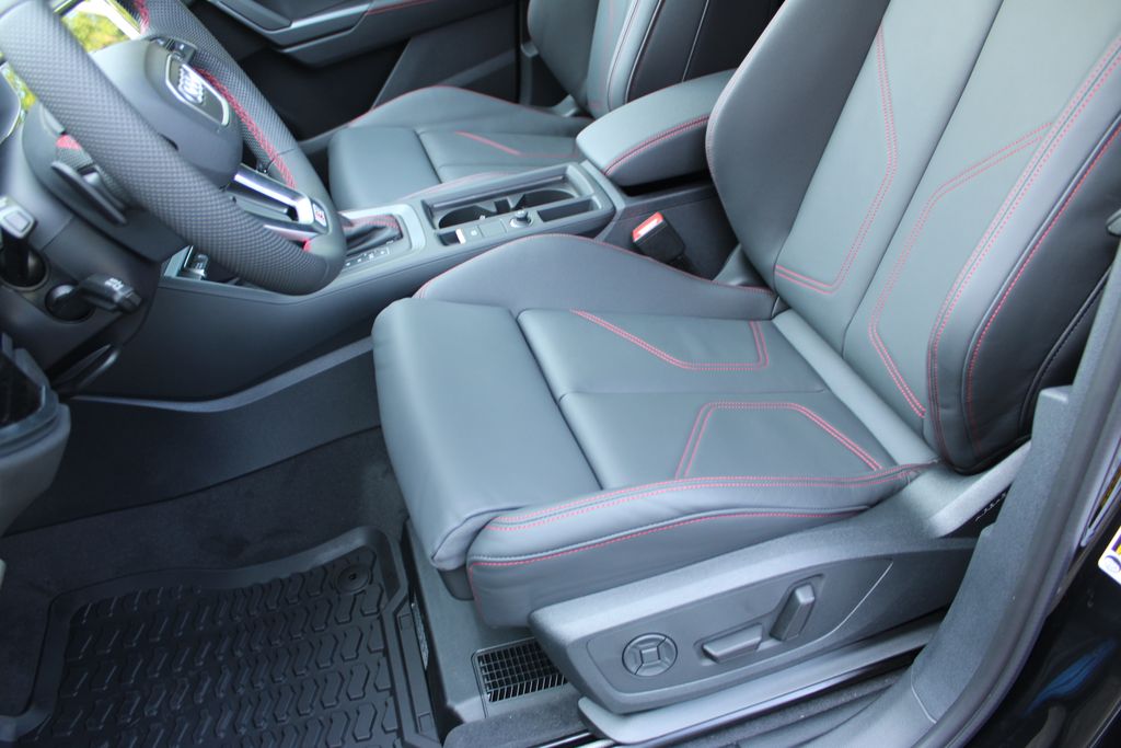 Vehicle image 21 of 55