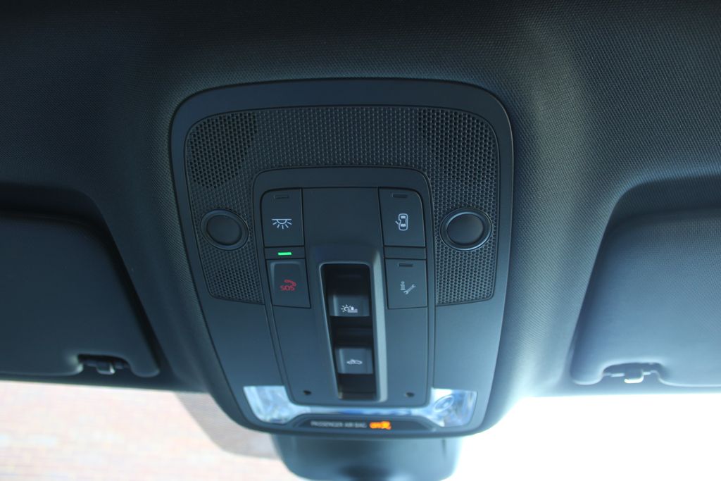Vehicle image 44 of 55