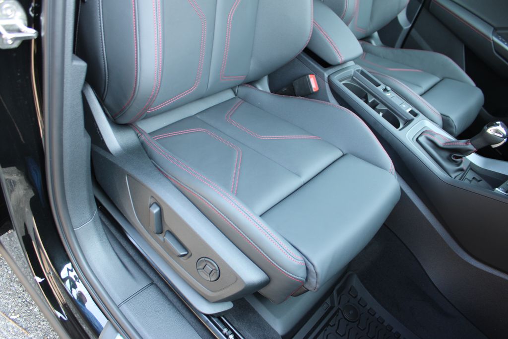 Vehicle image 18 of 55