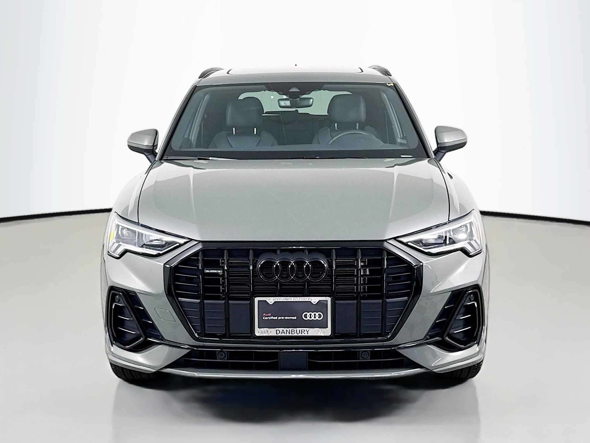 Vehicle image 2 of 30
